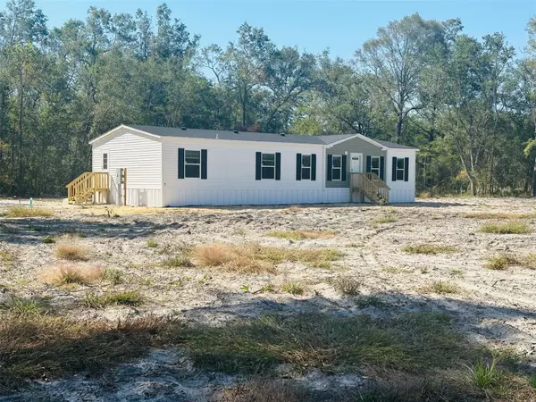 11746 216TH TER, O'brien, FL 32071