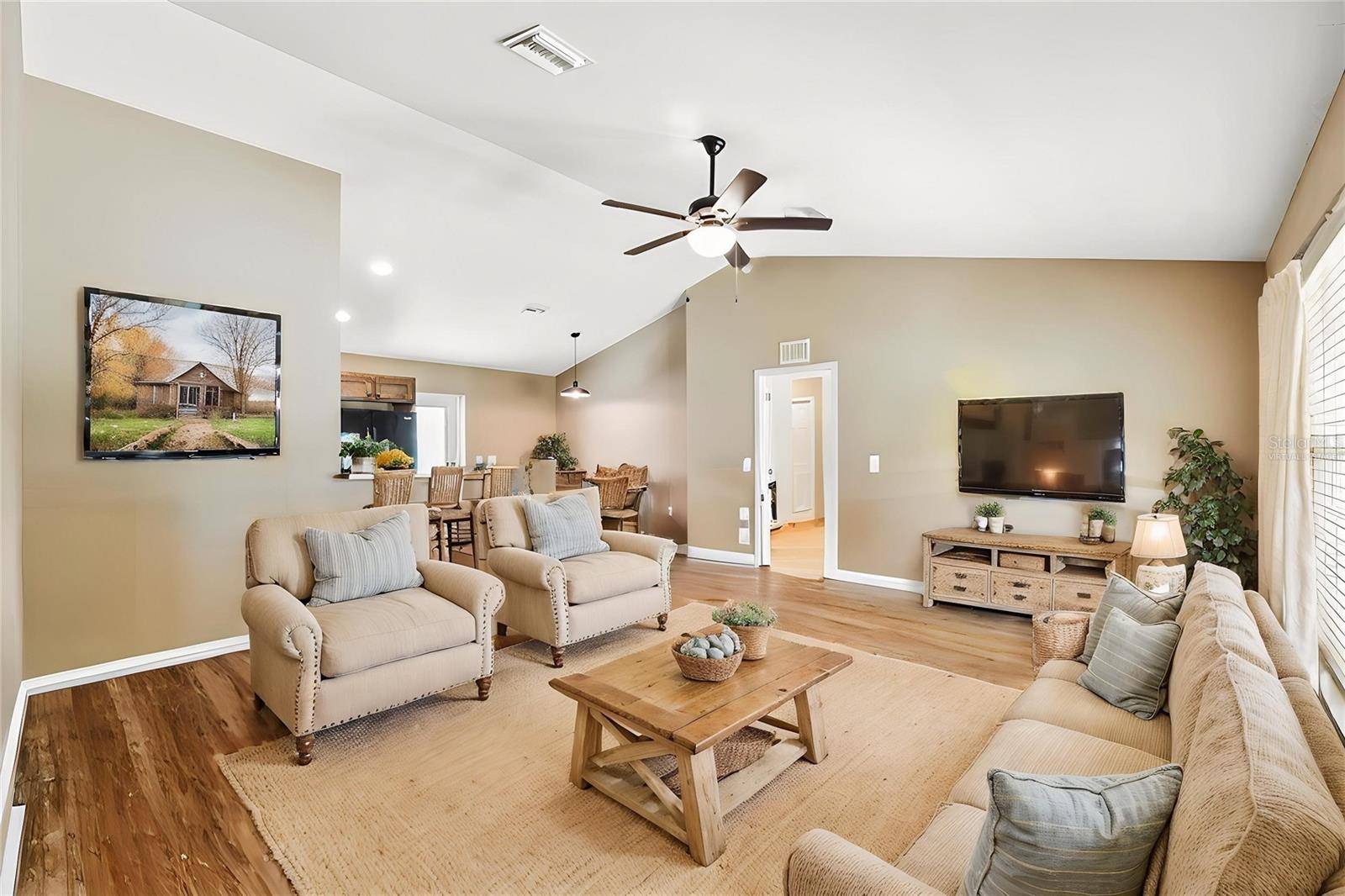 Lake Panasoffkee, FL 33538,1161 CR 443