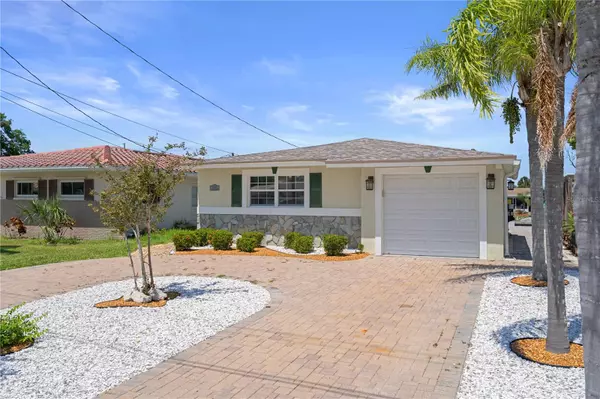 5045 PELICAN DR, New Port Richey, FL 34652