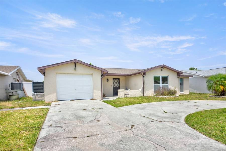 6231 WESTPORT DR, Port Richey, FL 34668