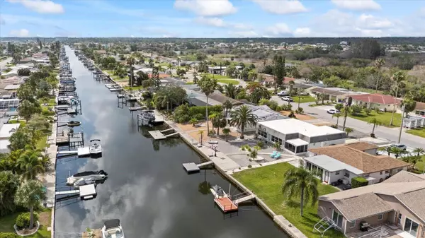 New Port Richey, FL 34652,3907 HEADSAIL DR