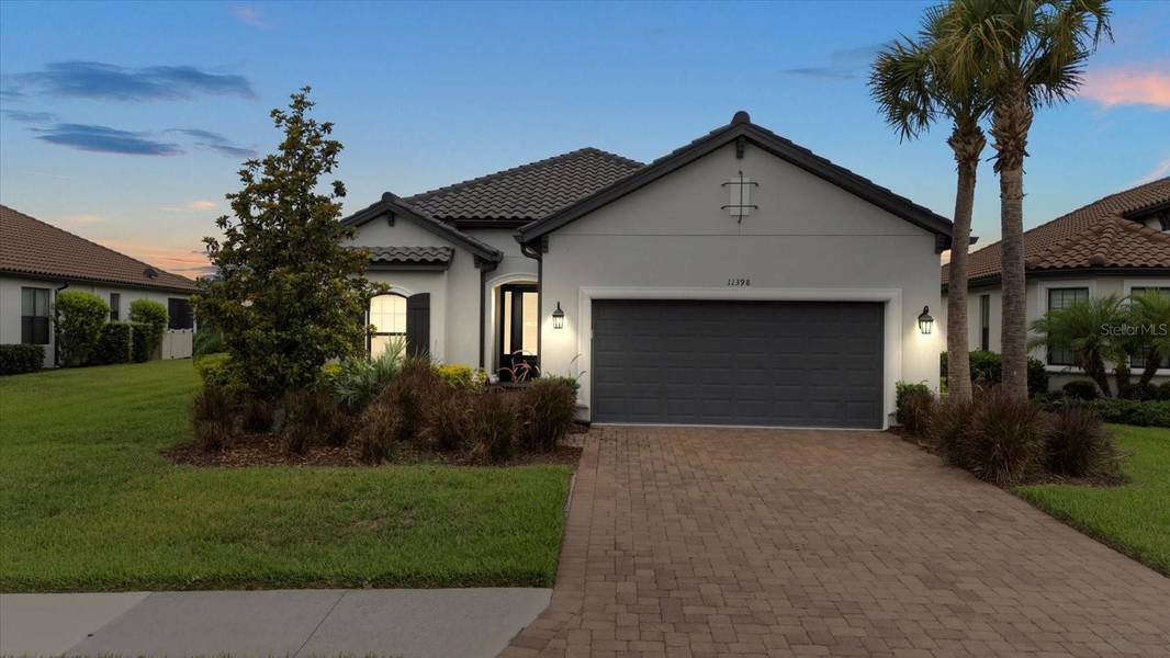 11398 JUGLANS DR, Odessa, FL 33556