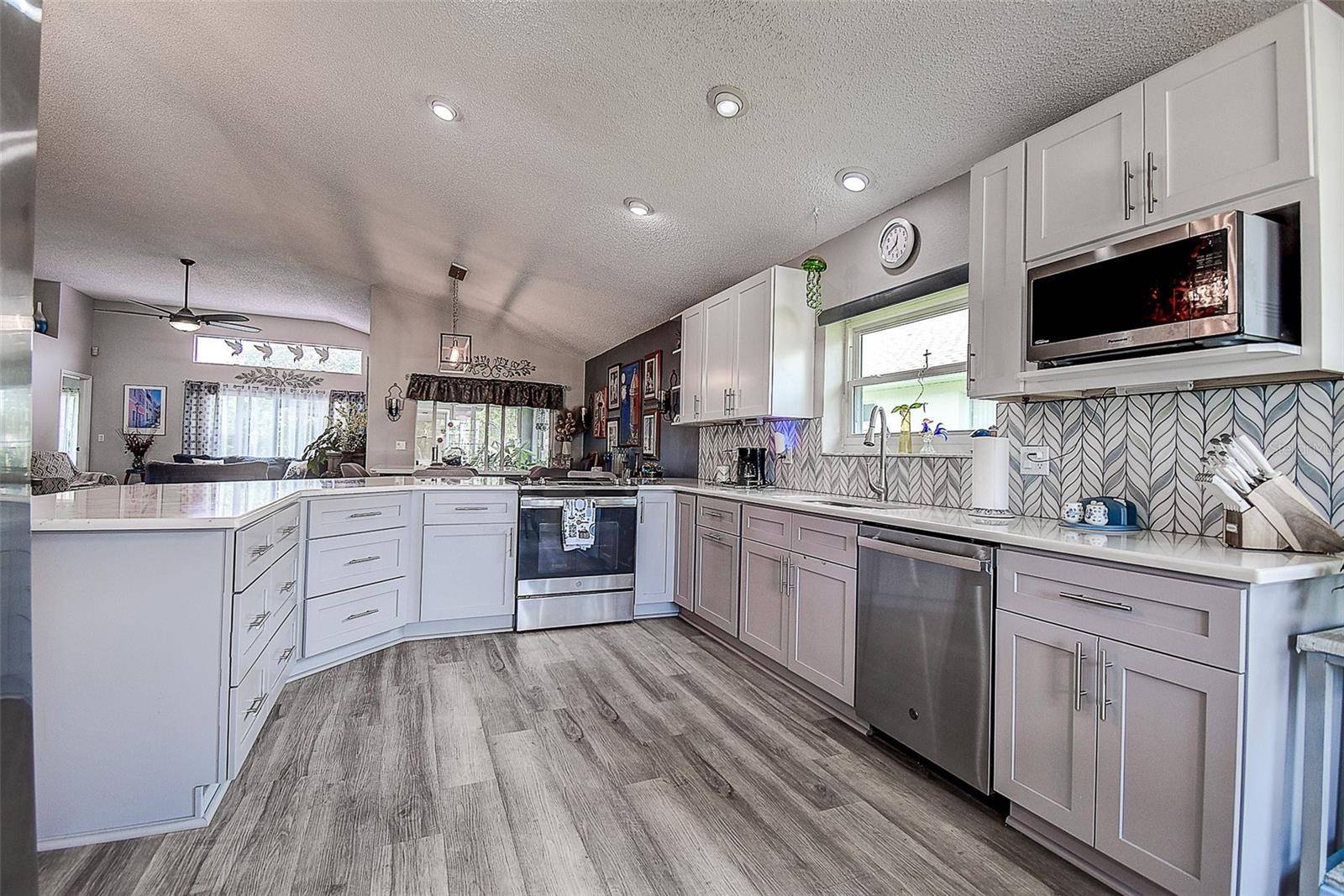 Hudson, FL 34667,14011 SHOAL DR