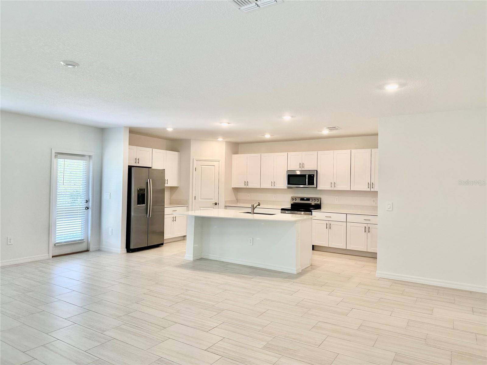 Land O Lakes, FL 34638,17606 HAPPYTRAILS ST