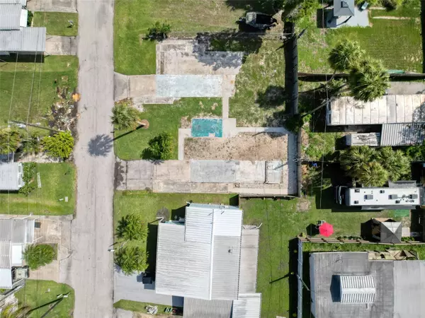 New Port Richey, FL 34652,6836 EDGEWATER DR