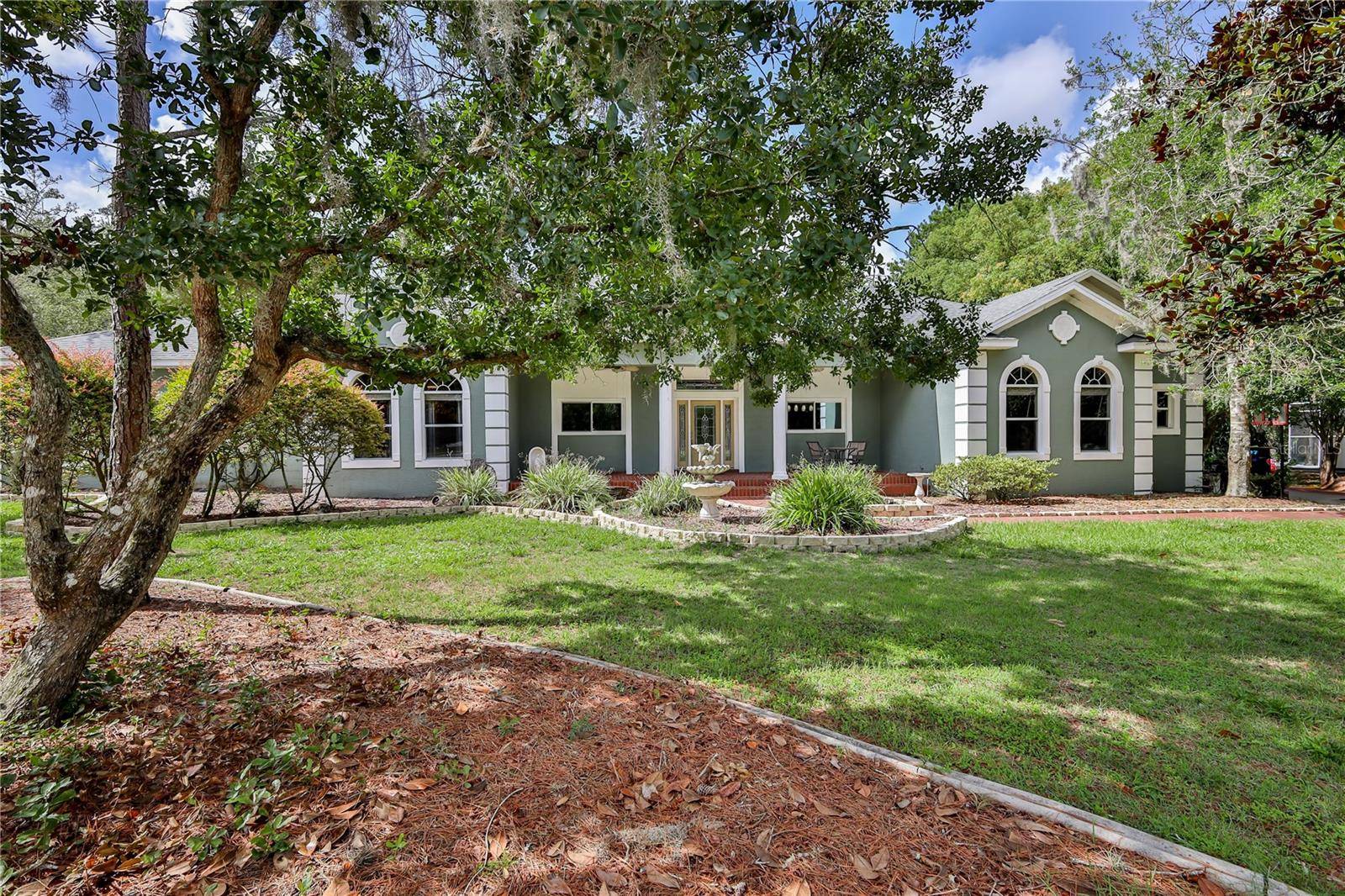 New Port Richey, FL 34654,11510 LAKEVIEW DR