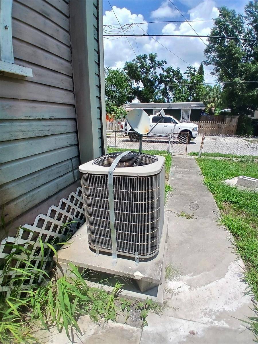 Tampa, FL 33605,923 E 20TH AVE