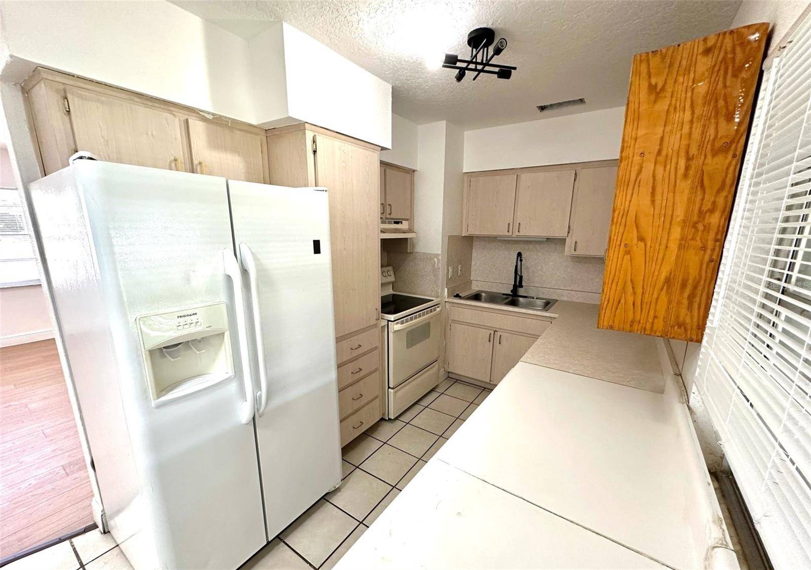 Brandon, FL 33511,525 CLEARFIELD RD