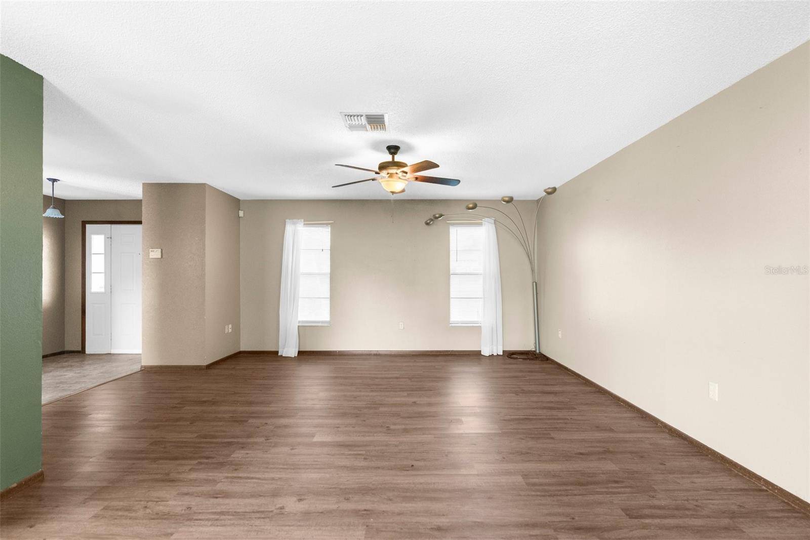 Spring Hill, FL 34608,10163 SPRING HILL DR