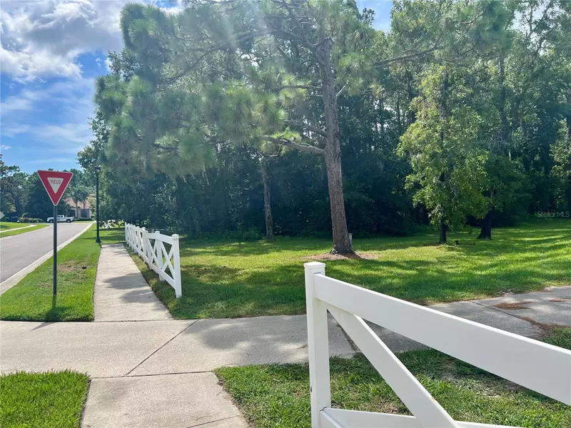 15049 WOODTHORN PASS, Brooksville, FL 34609