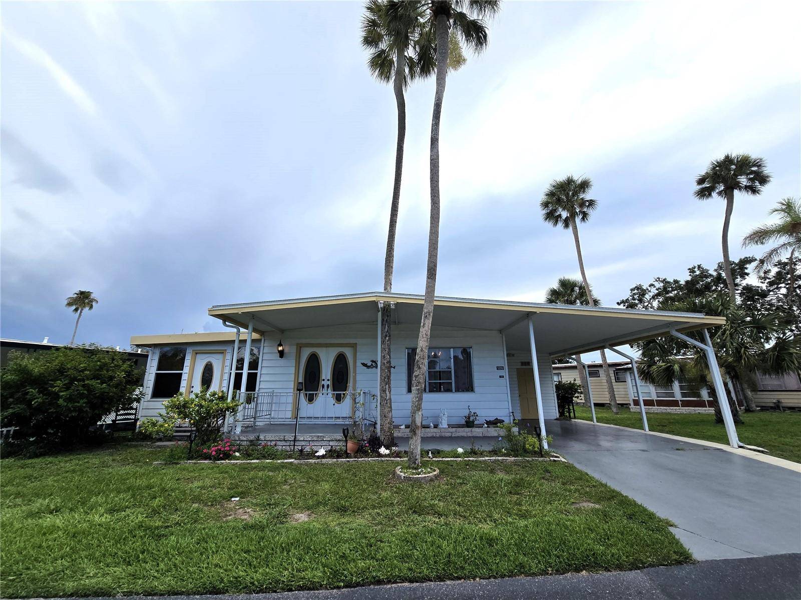 5206 POINCIANA CIR, New Port Richey, FL 34653