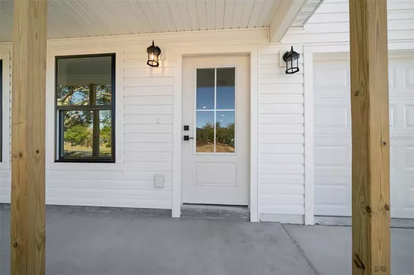 Weeki Wachee, FL 34613,8980 LONG LAKE AVE