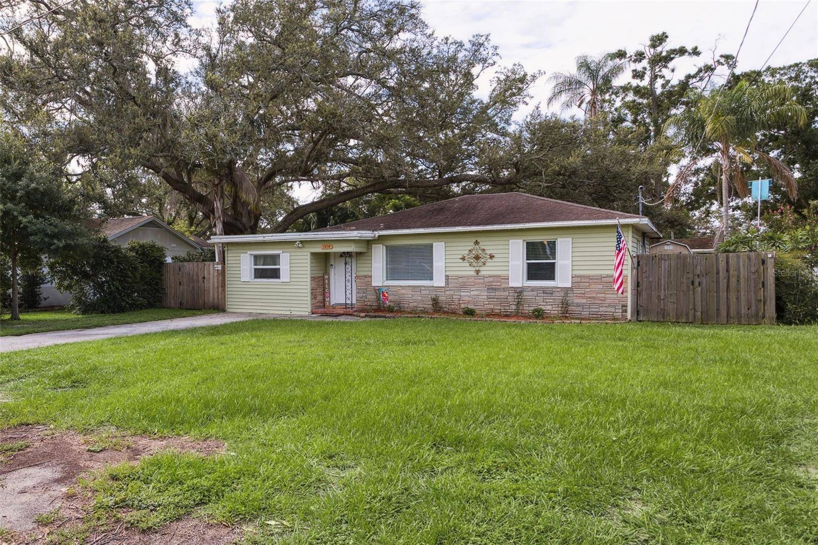 Tampa, FL 33612,1414 W BOGIE DR