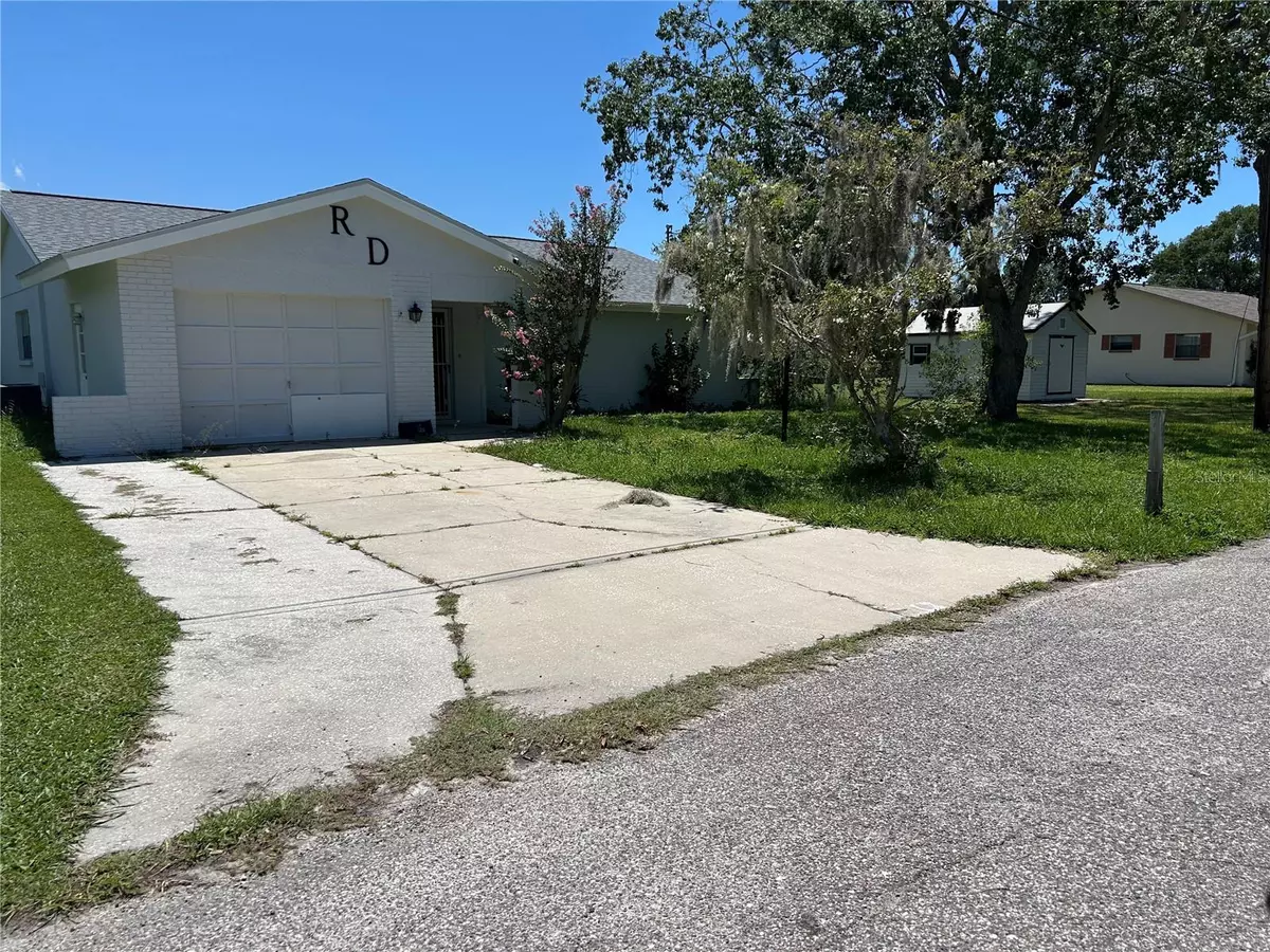 Hudson, FL 34667,8316 NEEDLES DR