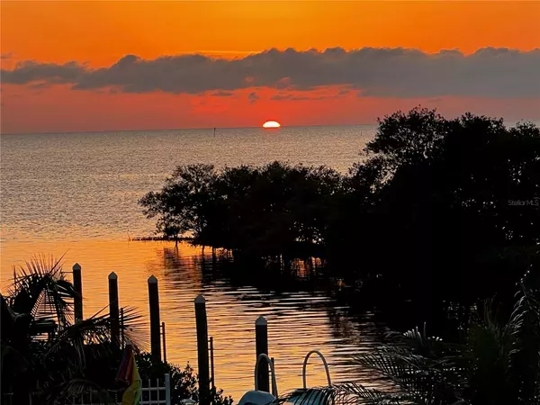 Hudson, FL 34667,6637 DRIFTWOOD DR