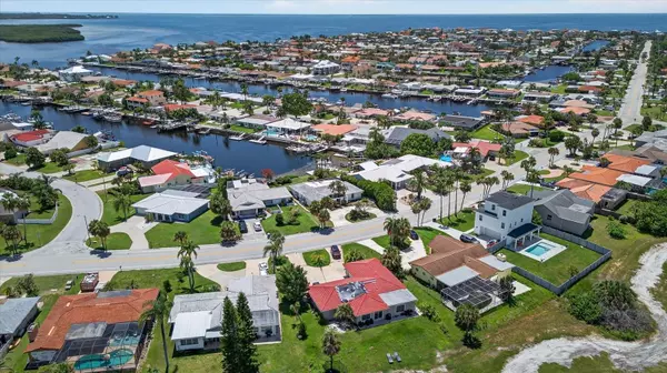 New Port Richey, FL 34652,3818 TOPSAIL TRL