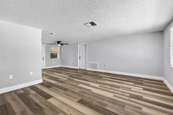 Port Richey, FL 34668,11520 MEADOW DR