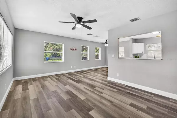 Largo, FL 33770,722 16TH AVE NW