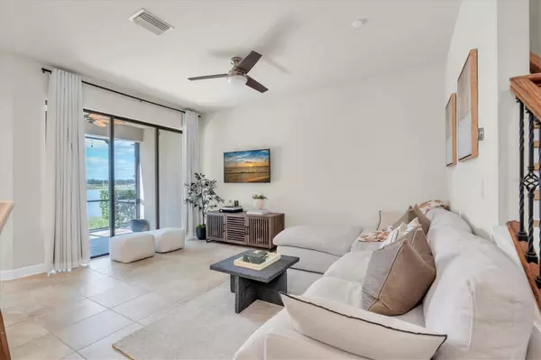 Wesley Chapel, FL 33544,4861 WANDERING WAY