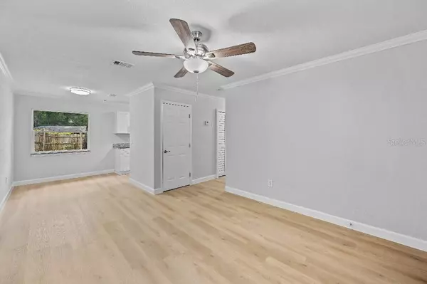 Deland, FL 32724,708 E WALTS AVE