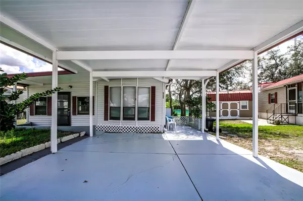 Weeki Wachee, FL 34613,9298 GRIZZLY BEAR LN