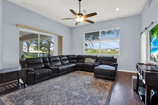 Land O Lakes, FL 34638,10435 DEERBERRY DR