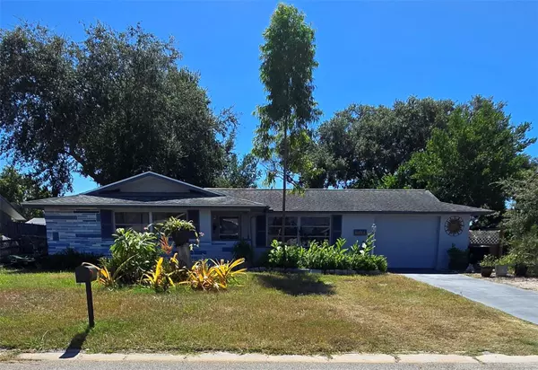 7520 VALENCIA AVE, Port Richey, FL 34668