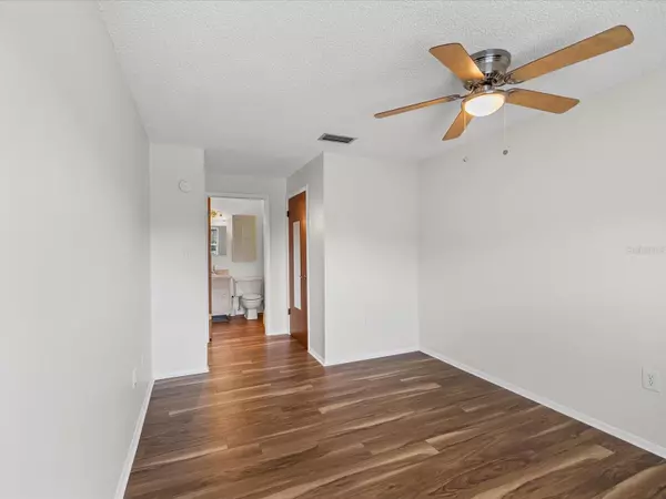 New Port Richey, FL 34653,6111 CHESHAM DR #2