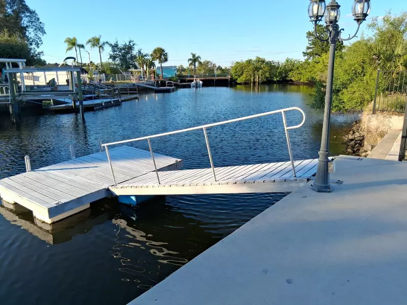 14915 OLD DIXIE HWY, Hudson, FL 34667