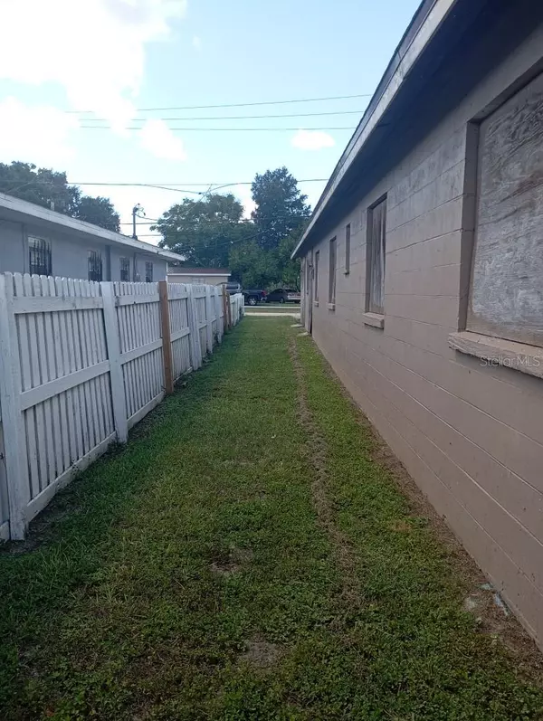 Lake Wales, FL 33853,232 E ST