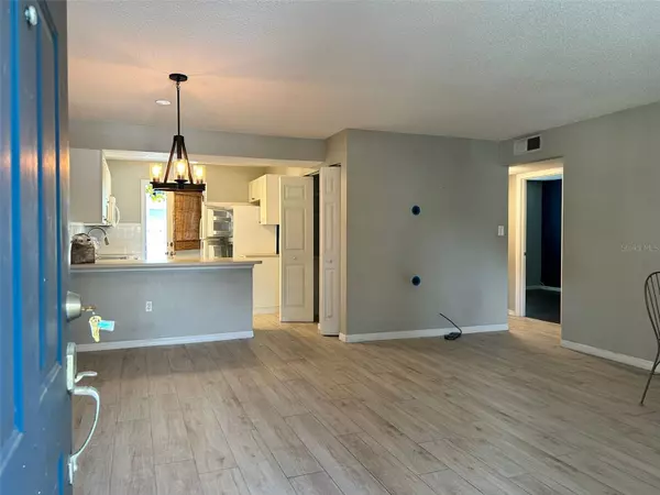 Tampa, FL 33613,14524 SEAFORD CIR #101