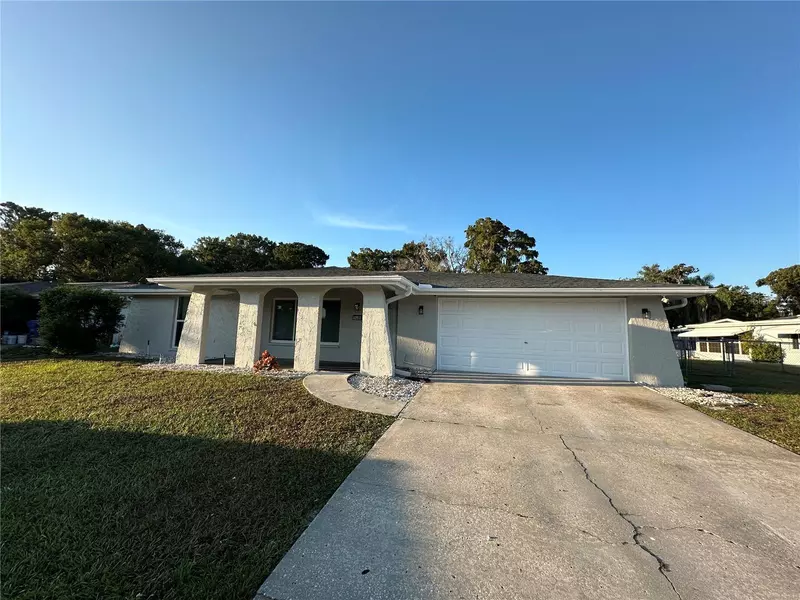 7620 CHERRYTREE LN, New Port Richey, FL 34653