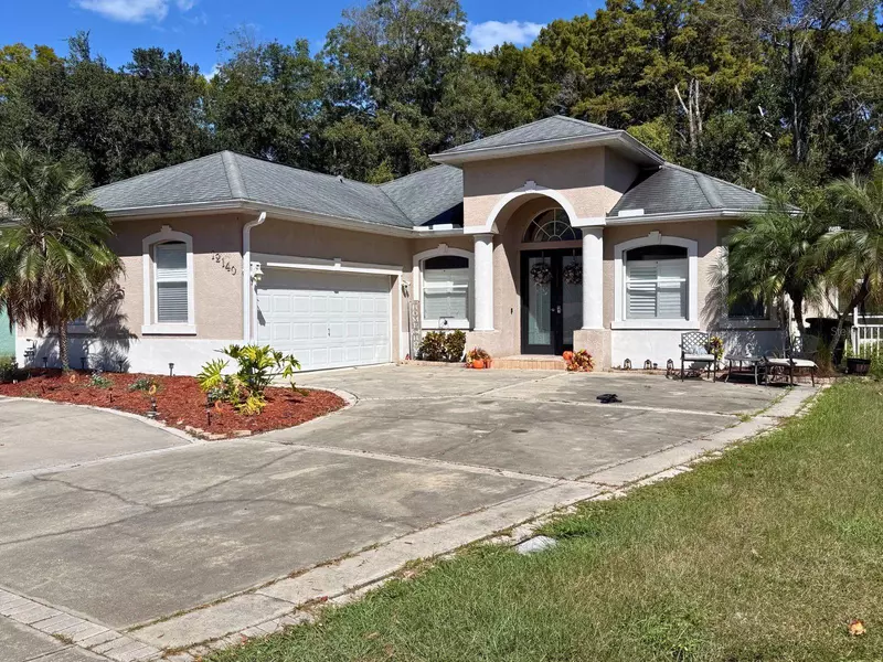12140 HUNTERS LAKE DR, New Port Richey, FL 34654