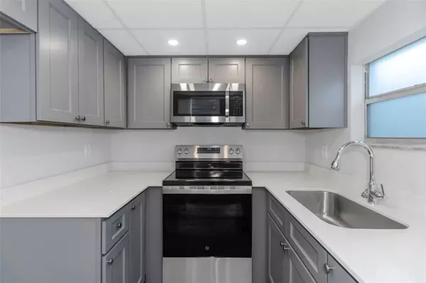 New Port Richey, FL 34652,5651 TOWNHOUSE DR #3