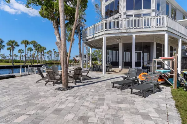 Weeki Wachee, FL 34607,5272 TROPICAL PT