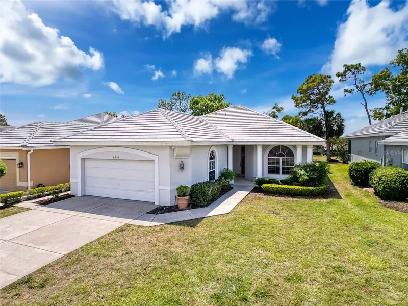 9237 PENELOPE DR, Weeki Wachee, FL 34613