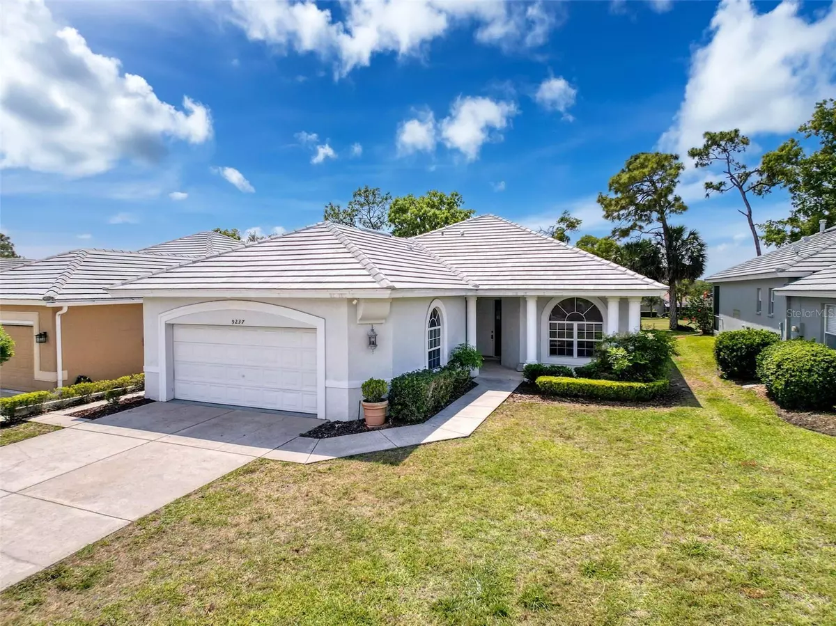 Weeki Wachee, FL 34613,9237 PENELOPE DR