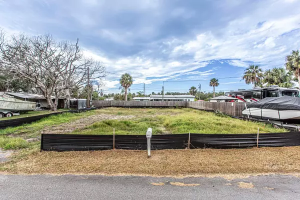 New Port Richey, FL 34652,6813 GARDEN DR