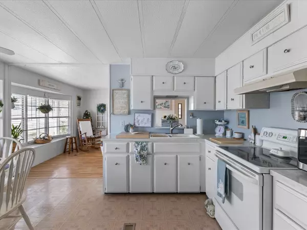 Brooksville, FL 34613,9006 CENTRAL AVE