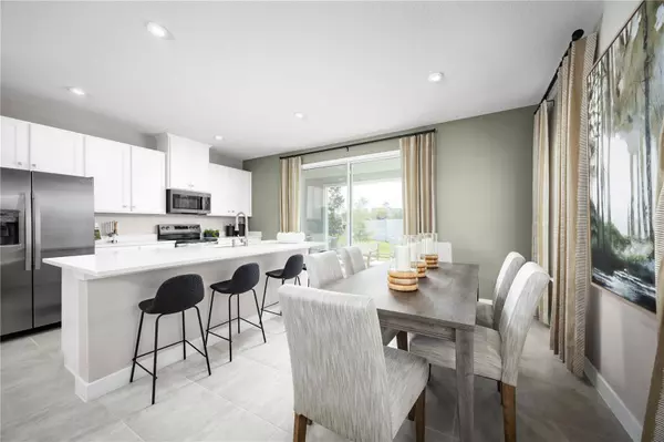 Davenport, FL 33837,1206 PINEYWOOD FIELD DR