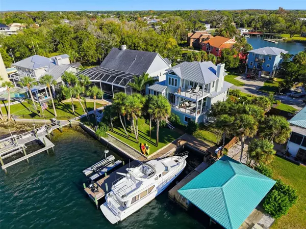 Crystal River, FL 34429,1242 N CIRCLE DR