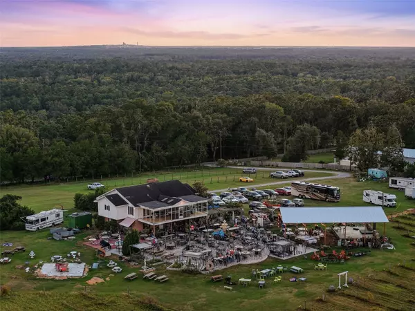 21509 SNOW HILL RD, Brooksville, FL 34601