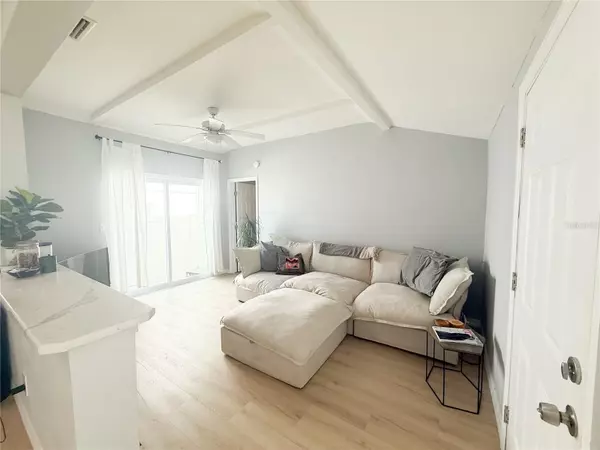 Madeira Beach, FL 33708,175 133RD AVE E