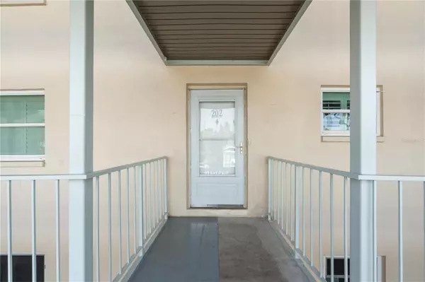 New Port Richey, FL 34652,4452 GARNET DR #202