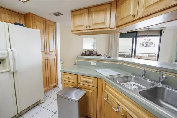 Hudson, FL 34667,6035 SEA RANCH DR #800