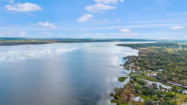 Lake Panasoffkee, FL 33538,3617 CR 406