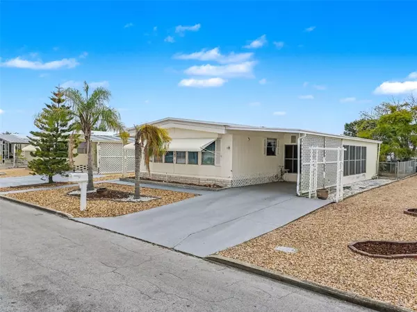 Hudson, FL 34667,7321 GRAND PINE DR