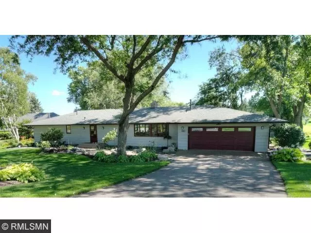 Hastings, MN 55033,90 Valley LN