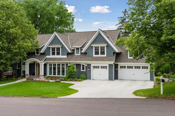 Edina, MN 55436,5120 Skyline DR