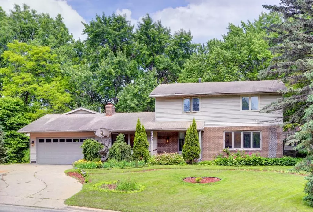 Edina, MN 55439,5400 Valley LN